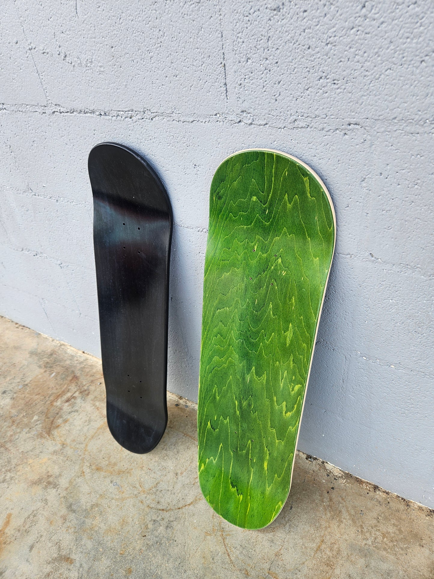 Black unFAIR Circle Logo Deck